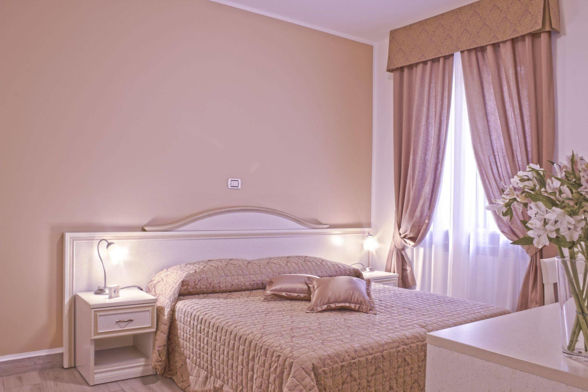 La Suite Di San Pietro Рим Экстерьер фото